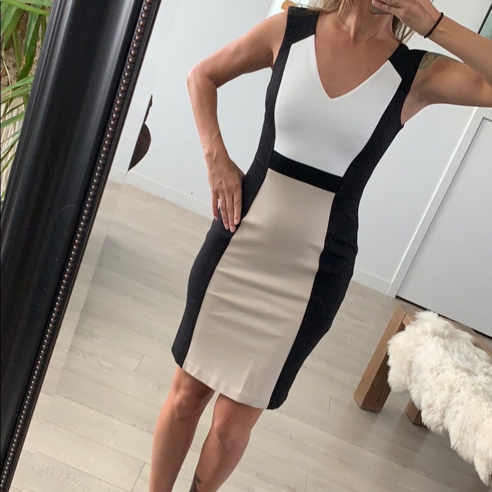 ❌SOLD❌White House | Black Market Dress